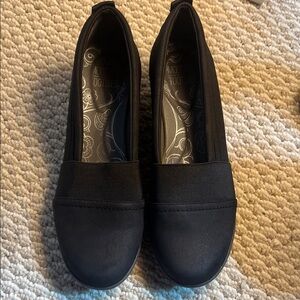 MOOTSIES TOOTSIES Women's Black Slip-On Shoes